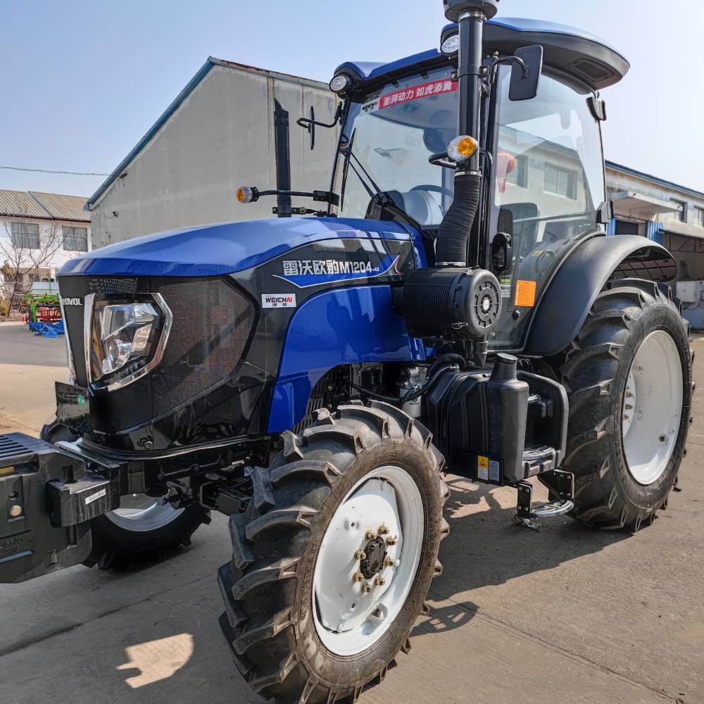 雷沃1604高配四轮拖拉机农用柴油耕地机适用性强安全易启动耕种机