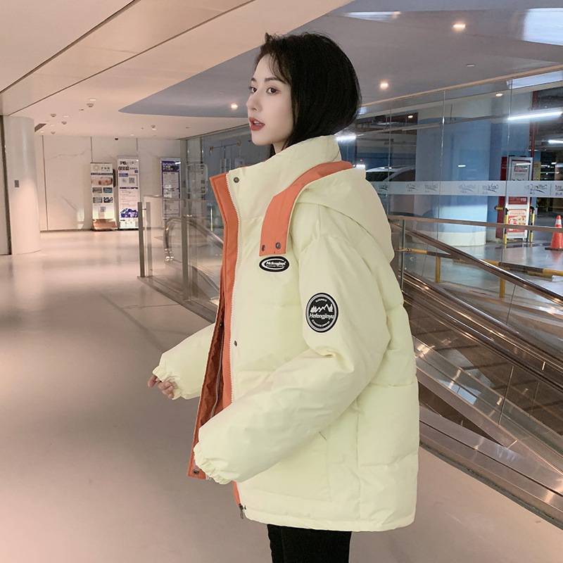 新疆博尔塔拉品牌羽绒服清货加厚包芯纱毛衣女服装批发商从哪里进货