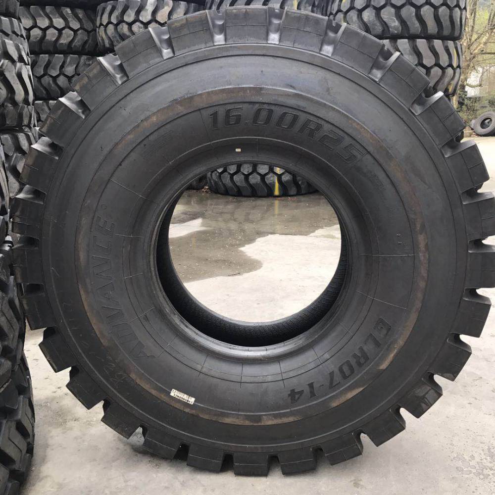 前进1600r20吊车港口轮胎越野钢丝轮胎1600r20三包