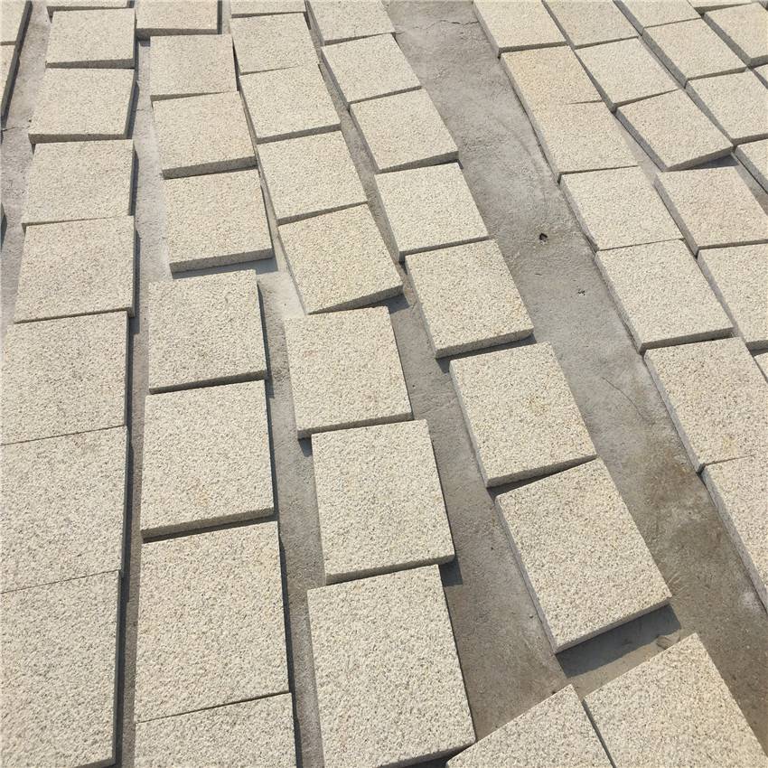 【荔枝面地铺砖 3公分板材供应 黄锈石花岗岩图片】