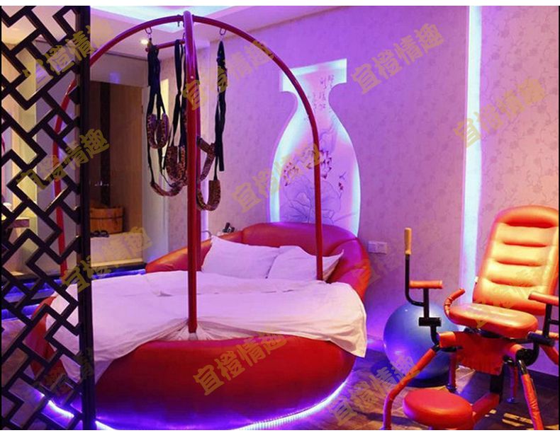 上海厂家生产主题酒店床圆床电动红床sm秋千吊杠床情侣情趣宾馆震动床
