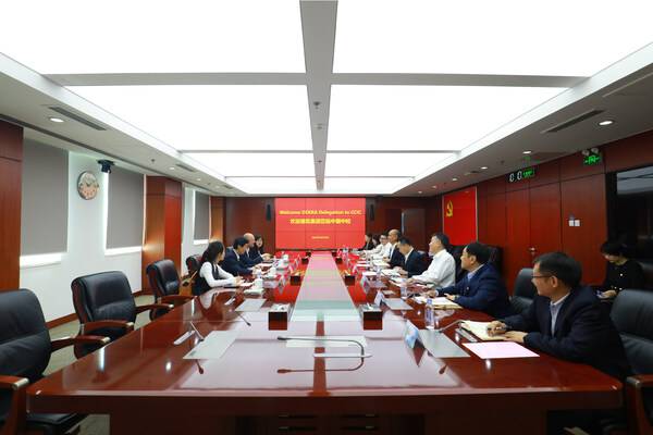 DEKRA德凯集团董事会主席兼***执行官Stan Zurkiewicz拜访中国检验认证集团