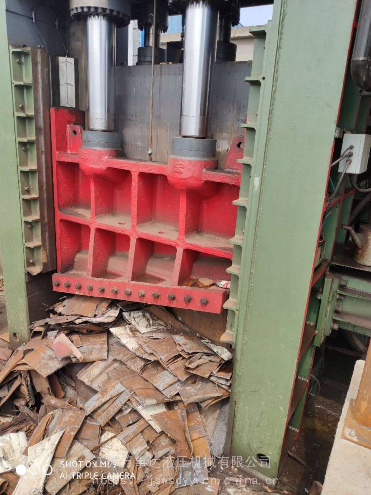 江阴万事达重废龙门剪400吨500吨630吨800吨龙门剪
