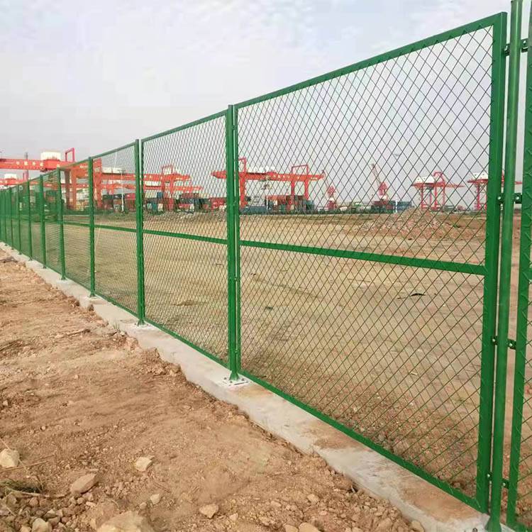 厂区临时隔离防护围栏档 绿色浸塑低碳铁丝荷兰网 工地护栏