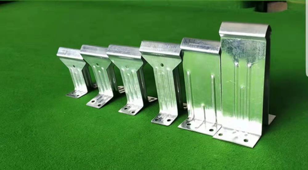 供应760角驰彩钢瓦热镀锌支架760角驰彩钢瓦暗扣固定支架