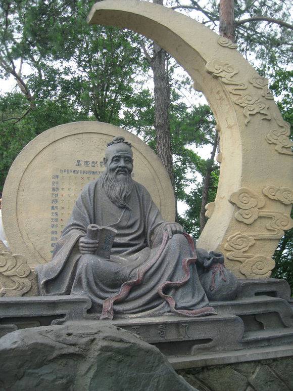 月老塑像黄砂岩握红线姻缘老人石雕像月下佬儿坐像玻璃钢铸铜材质媒人