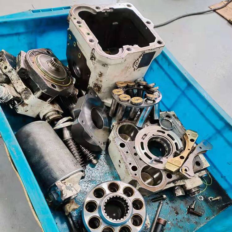 履带吊林德液压泵hpr13502林德柱塞泵维修