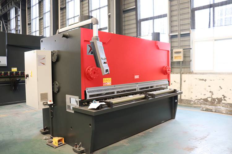 qc11y20x2500剪板机山崎机床厂方直营各型号剪切机