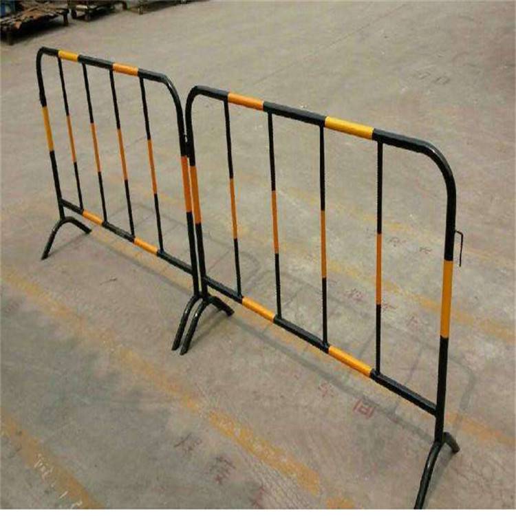 镀锌铁马护栏施工铁马护栏临时护栏价格