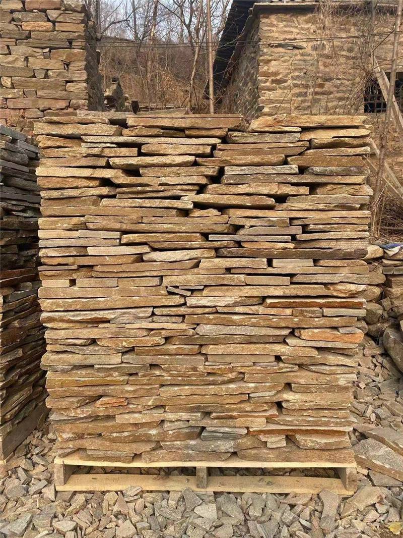 田园格调不规则碎拼石虎皮片石碎拼石黄木纹板岩碎拼石厂家