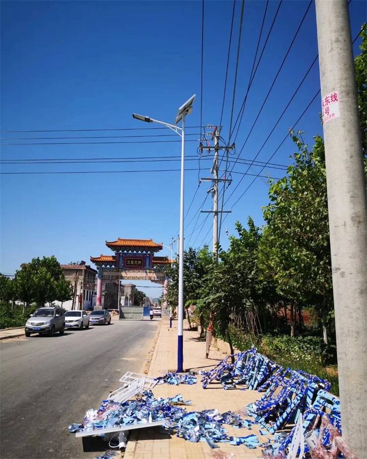 河北太阳能路灯生产厂家6米太阳能路灯公园广场照明40瓦led
