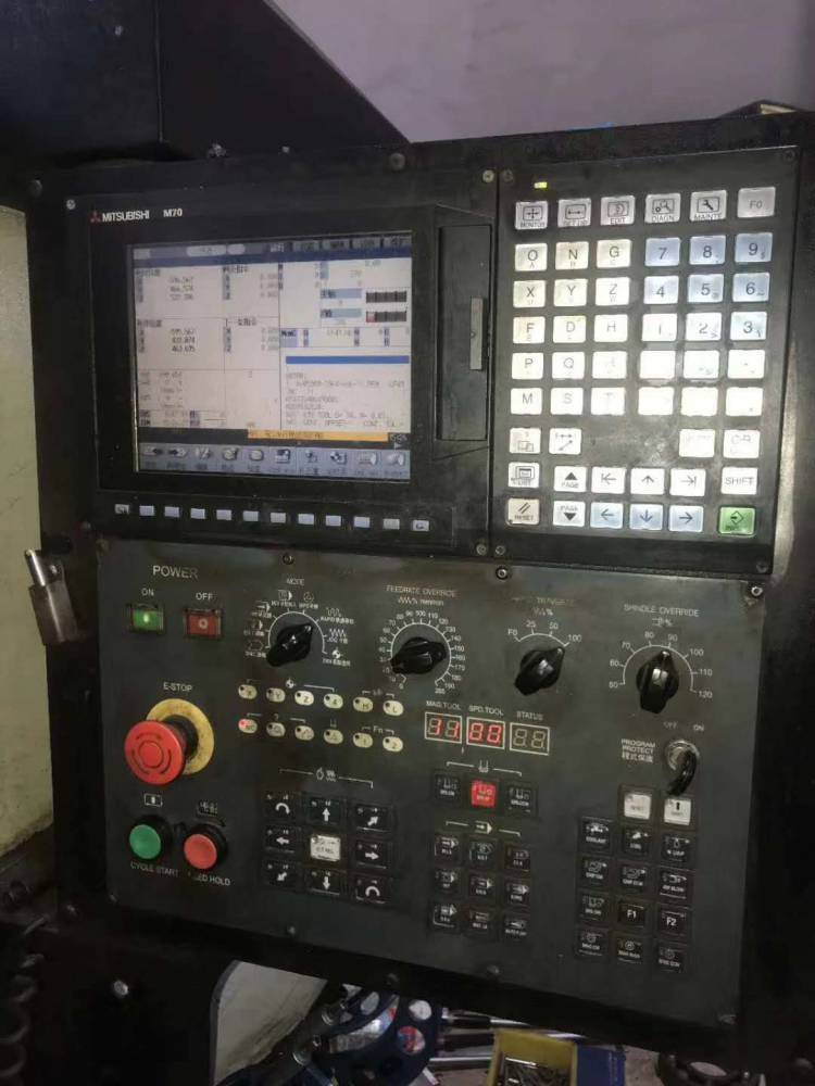 转让二手正权mv1580立式加工中心三菱m70系统