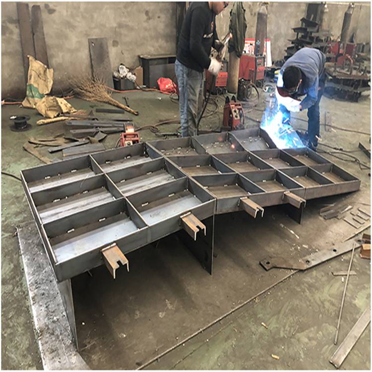 公路桥梁翼墙模板现浇打灰施工支持尺寸定做