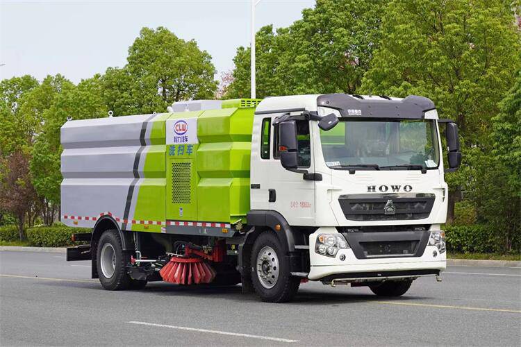 自制环卫清扫车小型清扫车多少钱武汉驾驶式扫地车