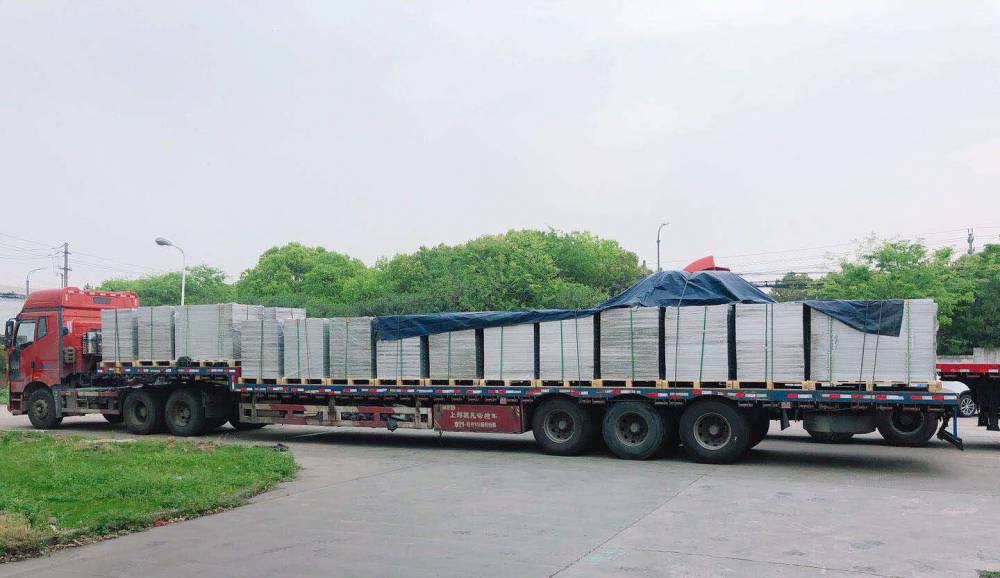 找哈尔滨到广州13米平板车大货车拉货