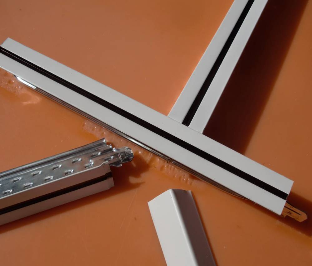 【供应阿姆斯壮2000型宽平面龙骨t型24x43mm吊顶龙骨】价格_厂家 - 中