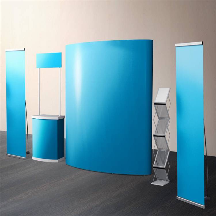 丰台***型易拉宝施工具有500-1000平米以上大型展位的施工能力,多次