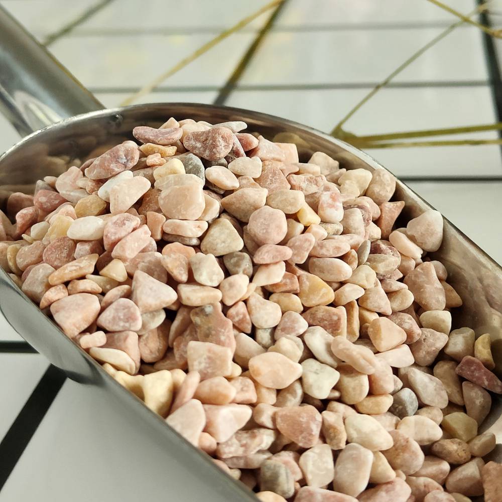 透水路面胶粘石园艺铺路用黄色鸡血红洗米石灰色绿色石子