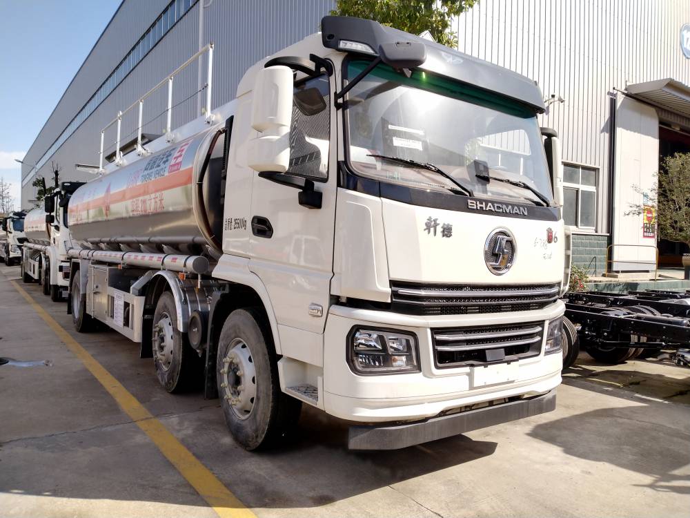 供应陕汽轩德16吨油罐车陕汽20吨油罐车陕汽前四后八铝合金油罐车