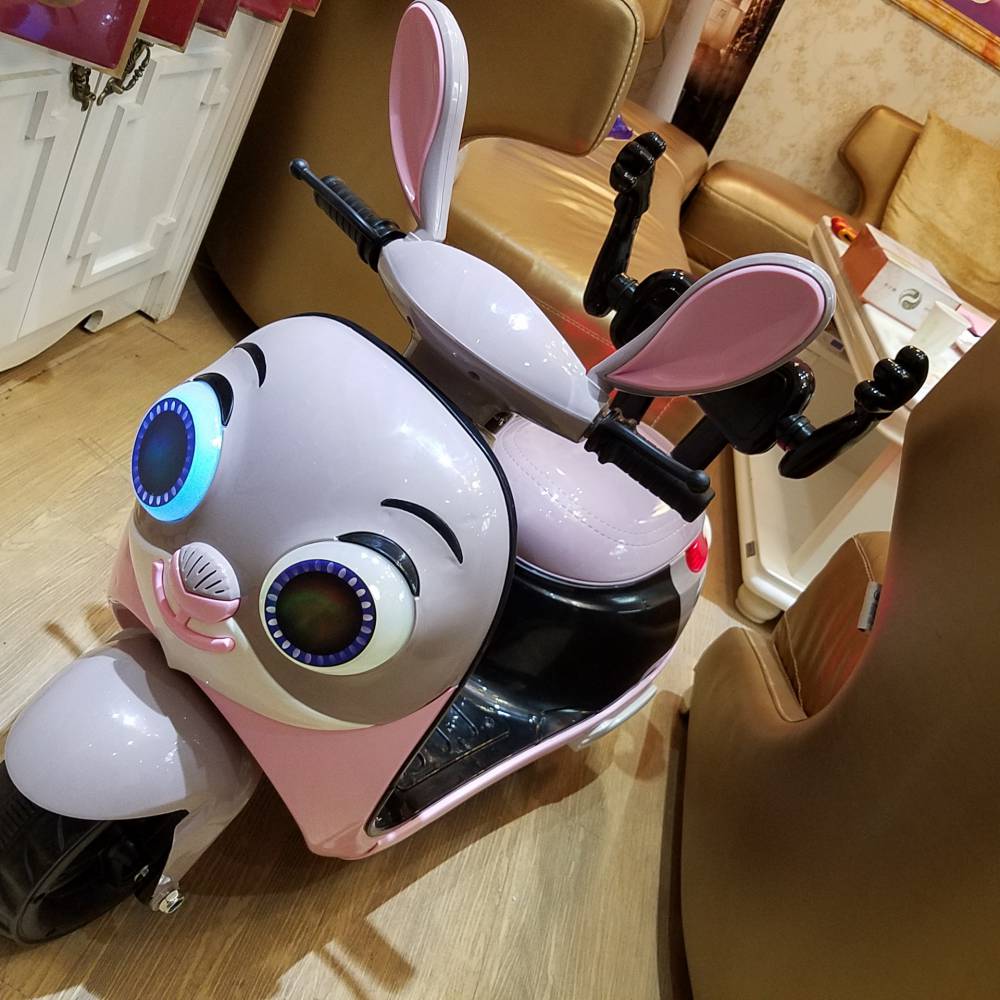 朱迪兔儿童电动摩托车