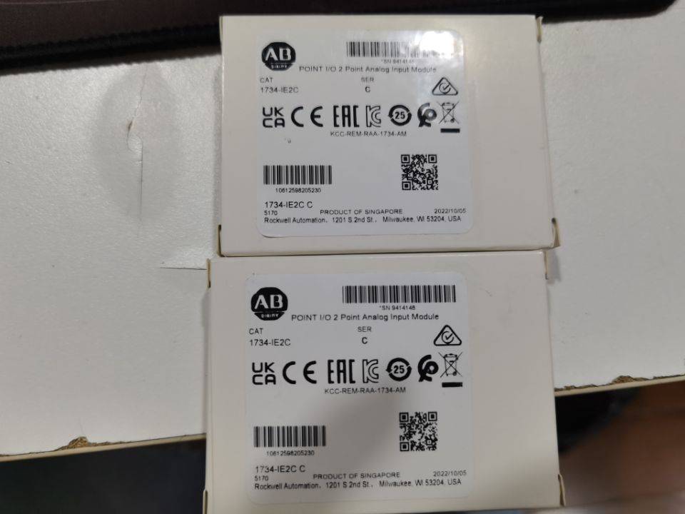 22P-D170A103/22P-D208A103库存AB变频器带新包装