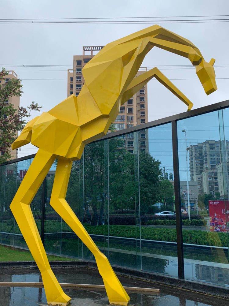 商业美陈金属装置艺术小品城市园林景观镜面不锈钢雕塑案例