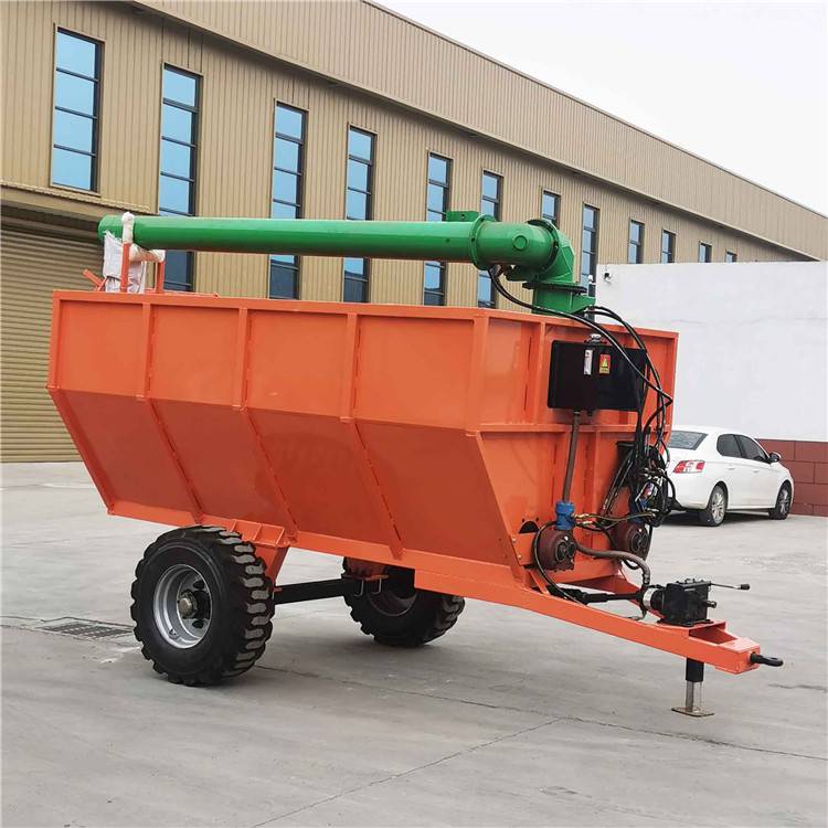 拖拉机牵引绞龙搅拌加肥机粮食晾晒转运车