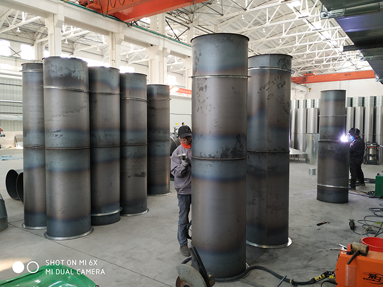 【无锡碳钢焊接风管 化工厂废气处理***耐高压黑铁焊接风管定制】价格