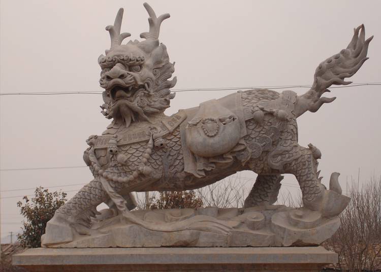 山东石头麒麟图片嘉祥动物石雕麒麟多少钱图片