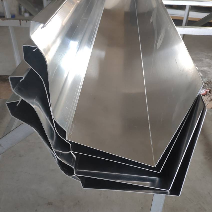 广东揭阳配送成品檐沟滴水槽铝合金檐槽pvc天沟落水槽