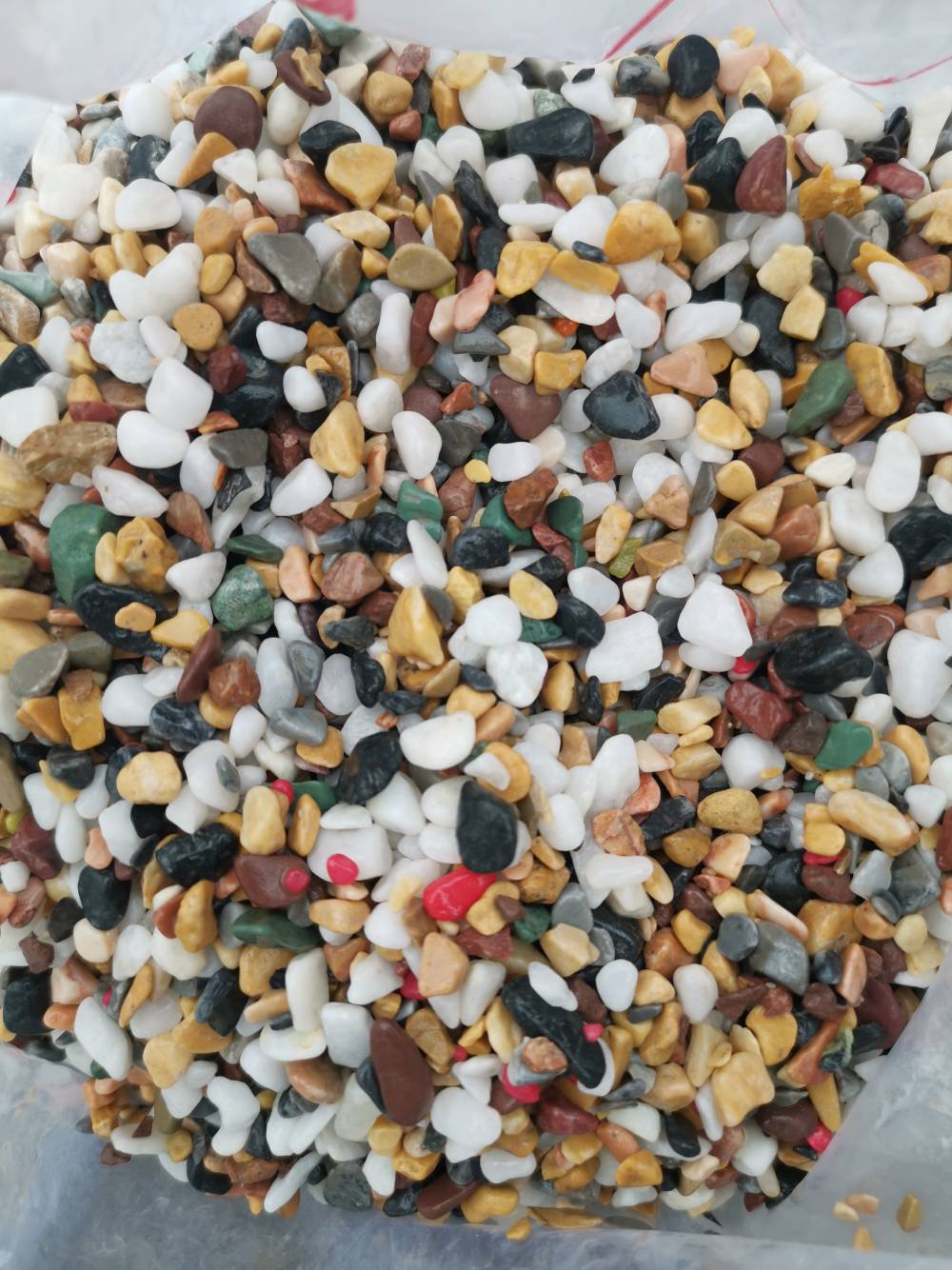 供应彩色水洗石46毫米彩虹色豆石水洗石盆景散放砾石