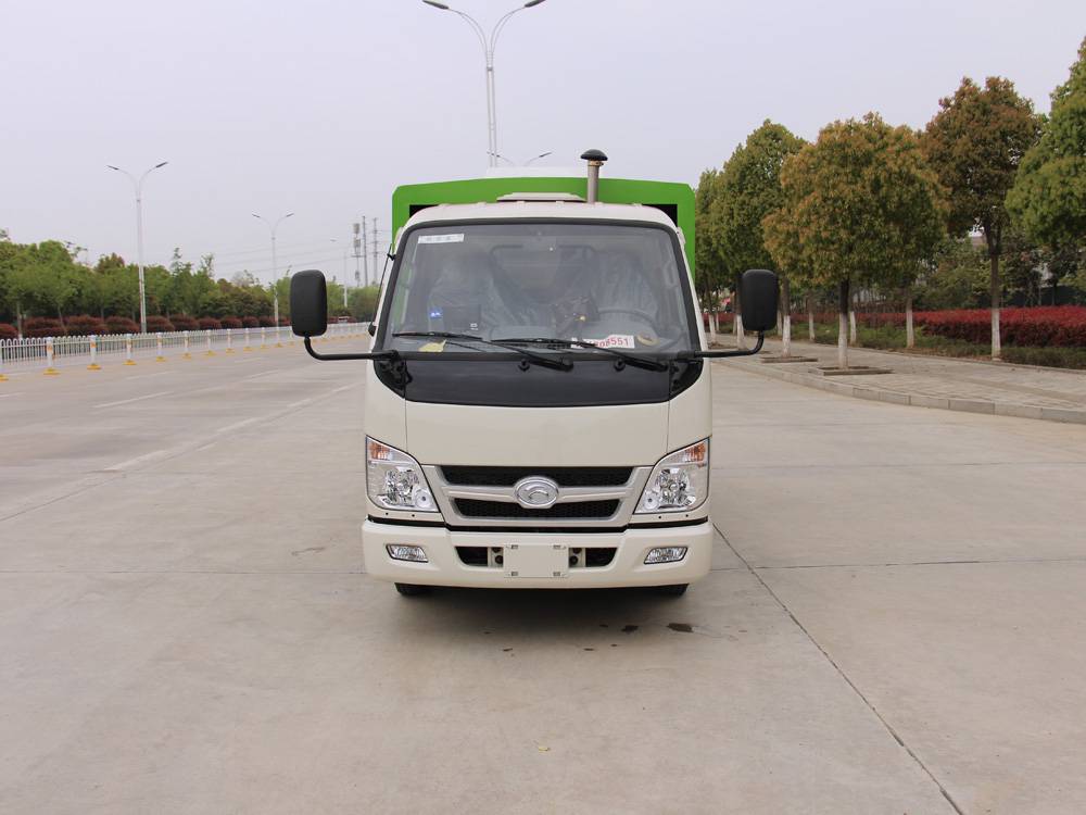 吸尘车