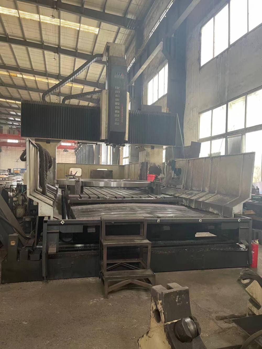 中捷4米龙门式镗铣加工中心型号gmb2540