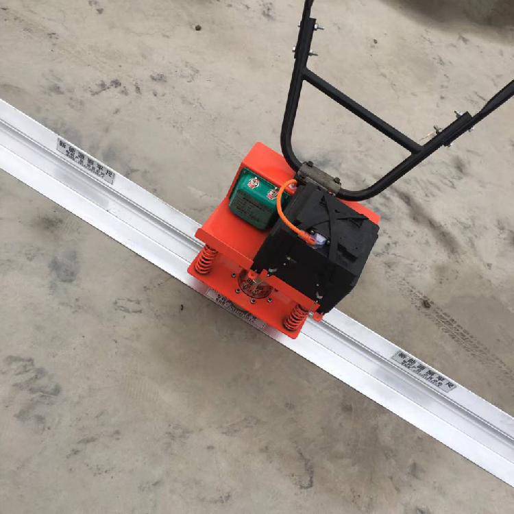 4米重型振动尺混凝土振动尺55hp百利通动力振动尺