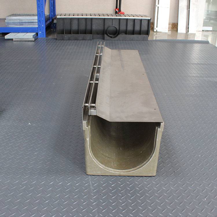 双侧缝隙式排水沟成品线型排水沟树脂混凝土排水沟不锈钢缝隙盖板图片