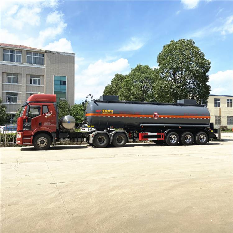 玉柴东特33吨八类危险品液碱运输气囊桥防腐槽罐车