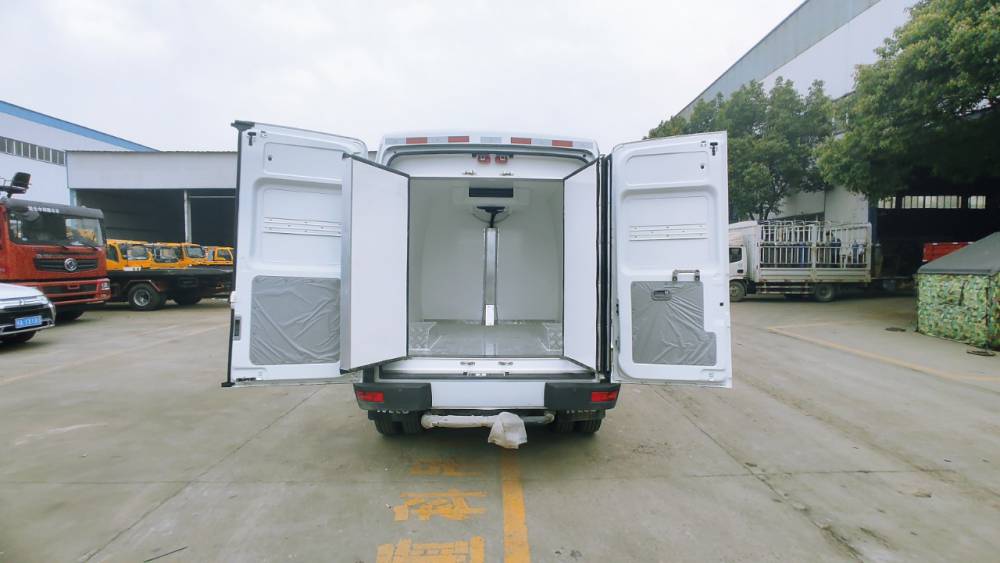 长安睿行冷藏车6方蔬菜配送车供应