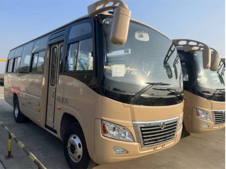 东风19座通勤巴士6米中巴员工接送车配置参数图片出厂价