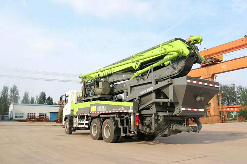 陕汽后双桥44米搅拌一体泵车高空水泥搅拌输送泵车价格