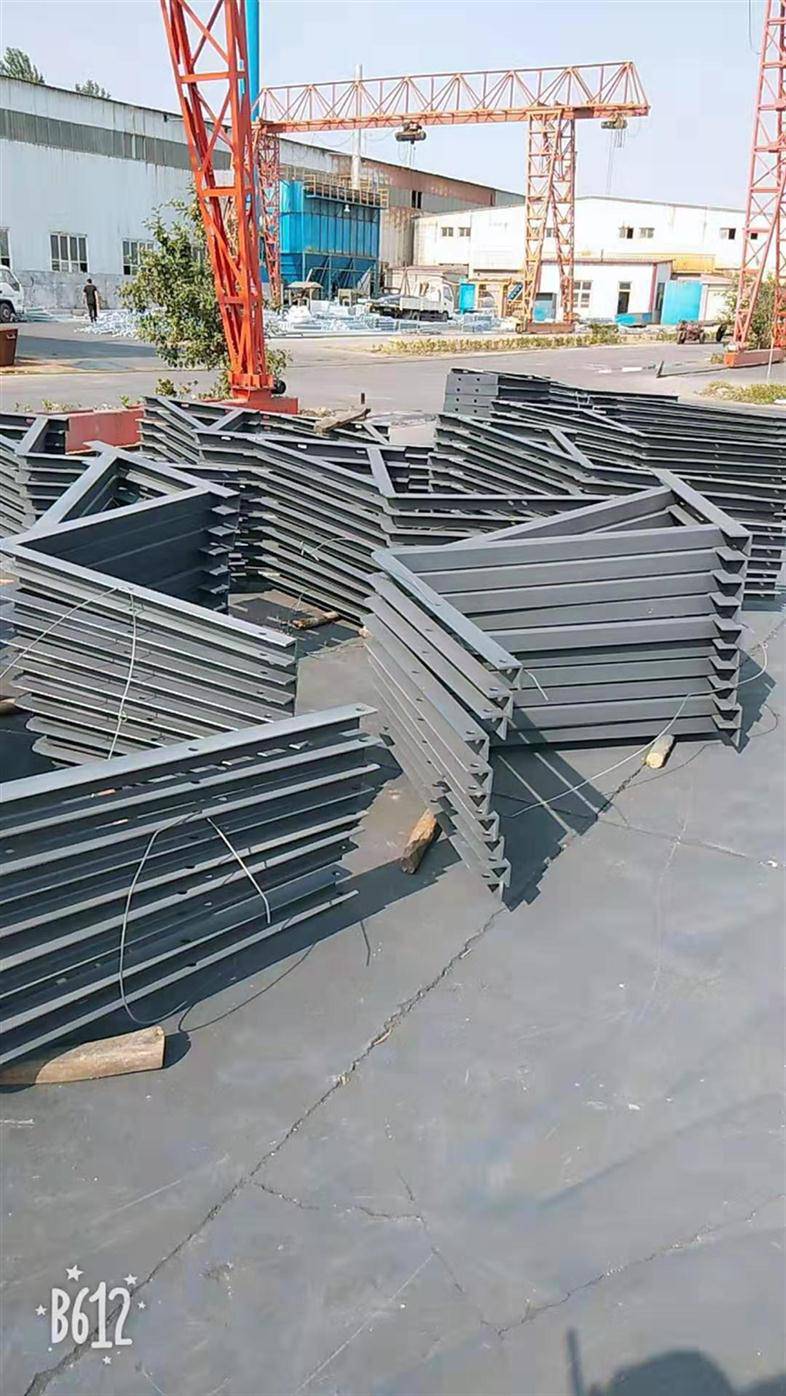 63635高铁角钢托架高低墩热镀锌角钢吊围栏桥梁巡视带护笼检查梯q235b