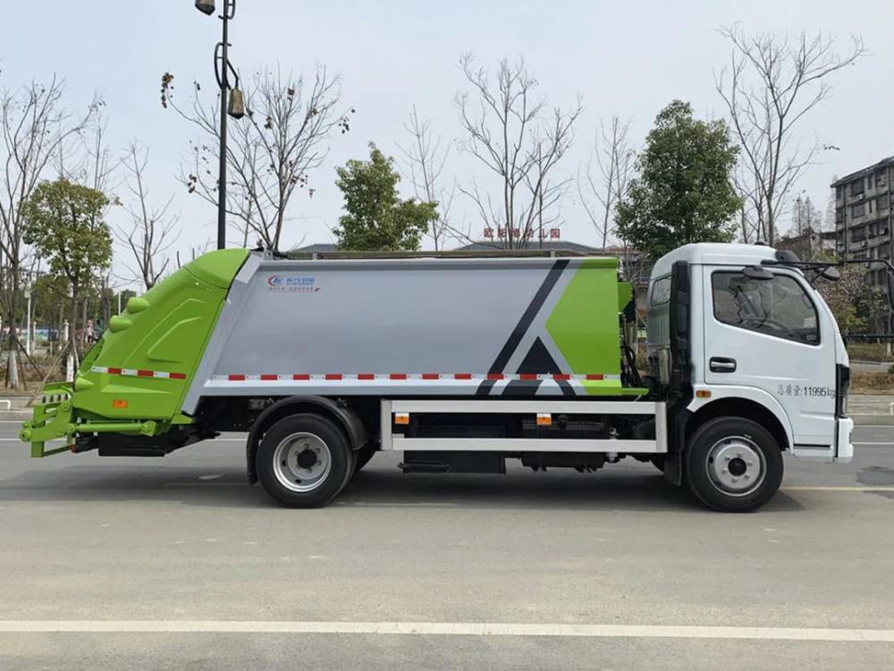 多利卡7方街道压缩垃圾车学校压缩垃圾车直销