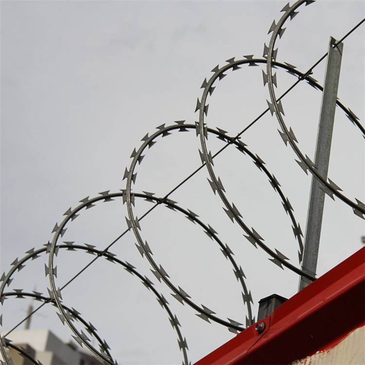 国标刀片刺网热镀锌刺绳