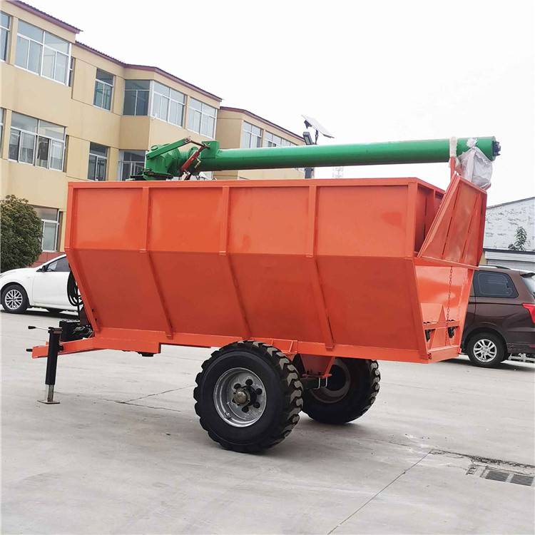 拖拉机带高炮运粮车6吨肥料装载上肥机