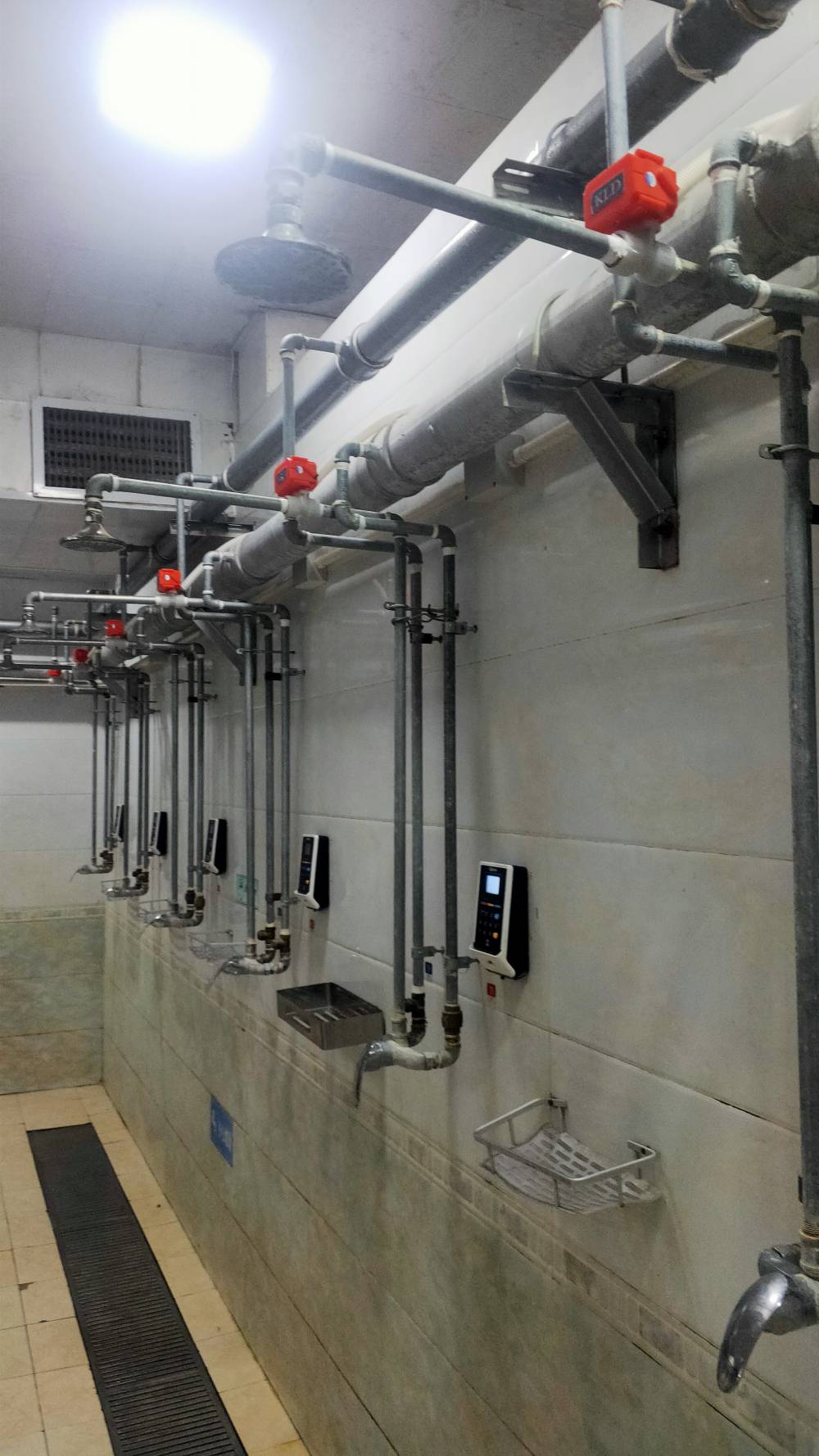 学校太阳能热水工程