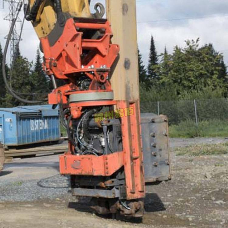 可旋转侧夹打桩机大型挖机属具灌注桩拔桩机重型作业钢管植桩机易佰