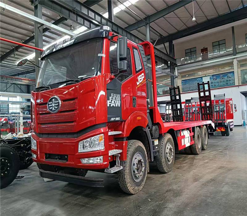 拉8吨挖机平板拖车厂家现车销售