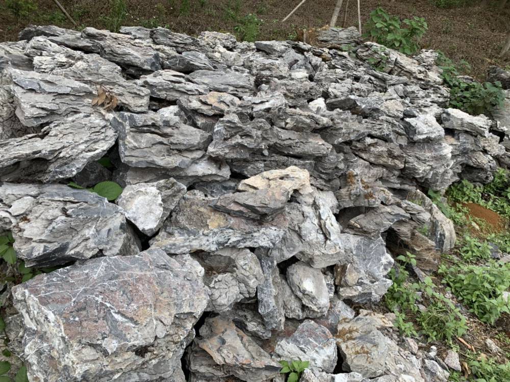 甘肃兰州英石开采叠石青龙石自产自销批发承接园建工程