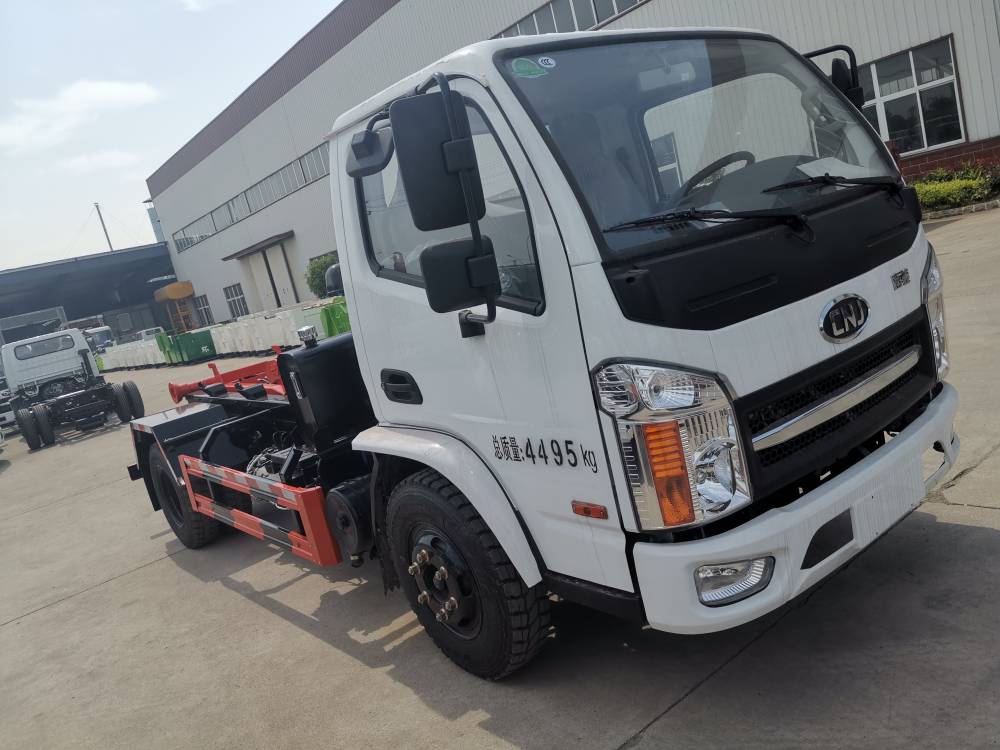 南骏小型勾臂垃圾车城市乡村生活建筑垃圾的车