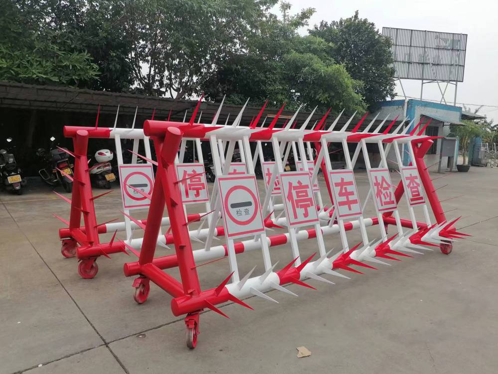 广州佛山学校大门口移动护栏 1.2米高拒马