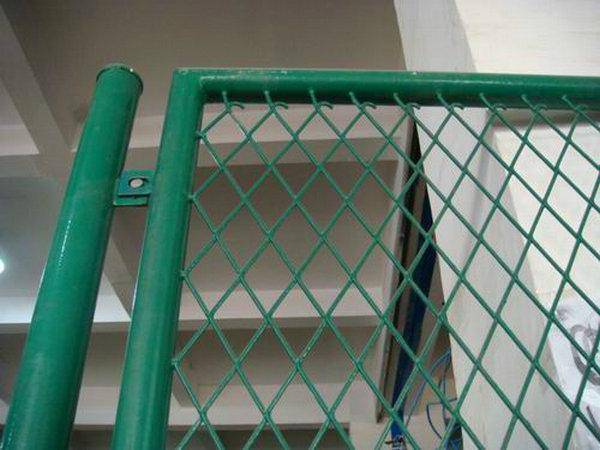 防锈漆菱形板网 钢板网生产厂 钢板网规格